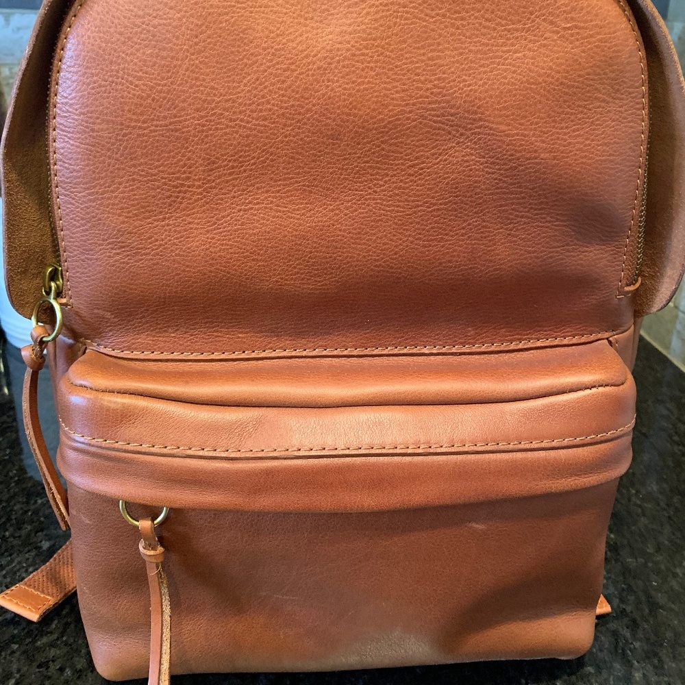 NWT Madewell Lorimer backpack English saddle